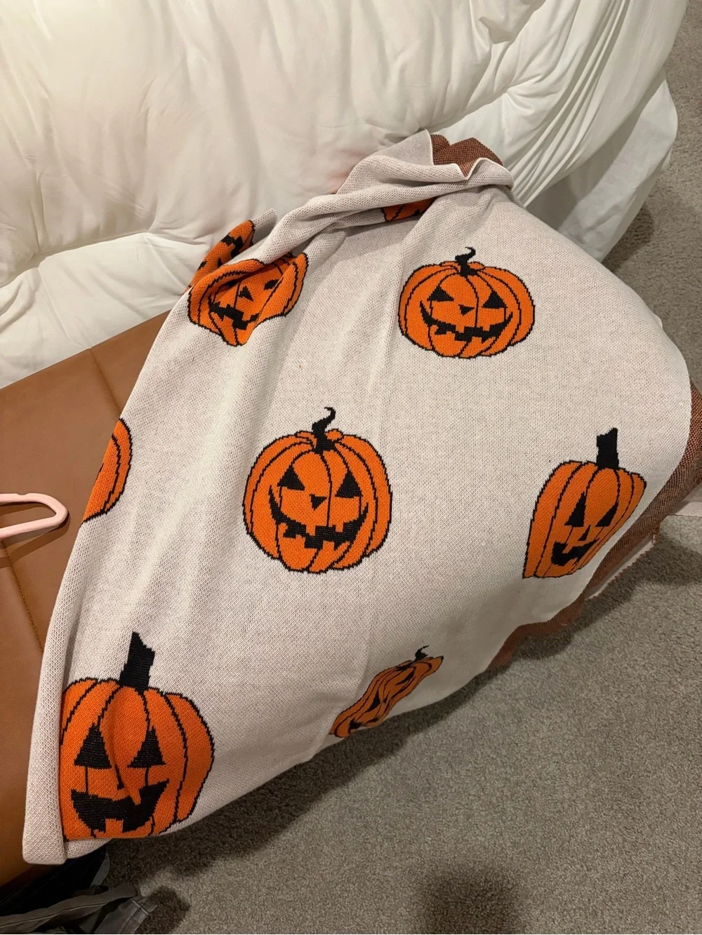 Halloween Pumpkin Throw Blanket - Orange & Cream Jack-o'-Lanterns- good size